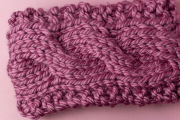 texture of cable knit winter headband 