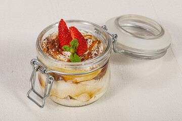 TIramisu cake with mascarpone cream