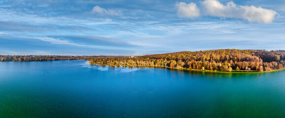 Wörthsee im Herbst, Bayern, Deutschland