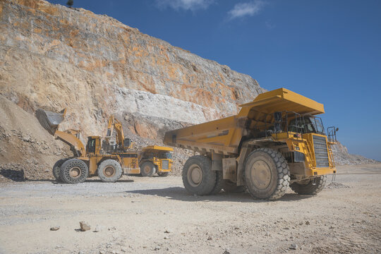 Mining equipment working in open pit