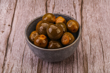 Marinated feijoa in the bowl