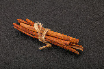 Aroma Cinnamon stick heap isolated