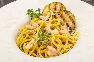 Pasta with prawn and zucchini