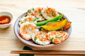 海老とネギの大根餅