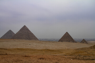 Fototapeta na wymiar Giza plateau