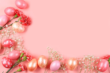 Happy Easter concept, spring greeting card, background. Decorated pink Easter eggs on a gentle background. Minimal holiday concept, place for text, banner for screen © Светлана Балынь