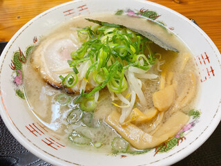 牛骨ラーメン（鳥取県倉吉地方名物）Gyukotsu Ramen