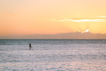 Fototapeta premium Sunset at Waikiki, Honolulu, Oahu, Hawaii