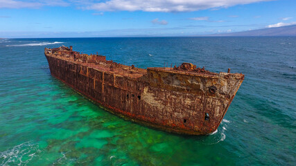 Aeria view of Shipwreck Beach，kaiolohia, Lanai island, Hawaii