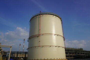 Large industrial tanks or spherical tanks for filter of petrochemical plant, oil and gas or water in refinery or power plant for industrial plant