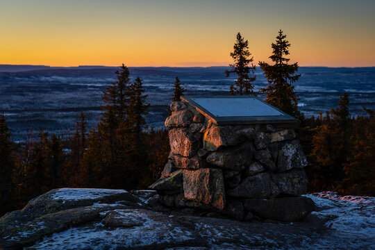 Evening light at Tjuv&aring;skampen Hill, Toten, Norway.