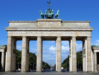 Fototapeta na wymiar Branderburg gate in Berlin