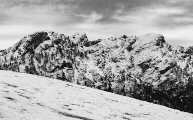 Peñas de Aia nevado