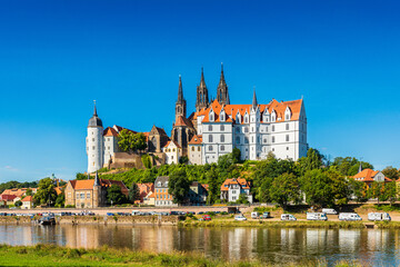 Stadtansicht Meißen mit Burgberg und Albrechtsburg,  Dom und Elbe