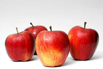 red apple