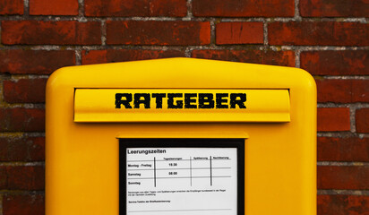 Fototapeta premium Ratgeber Briefkasten