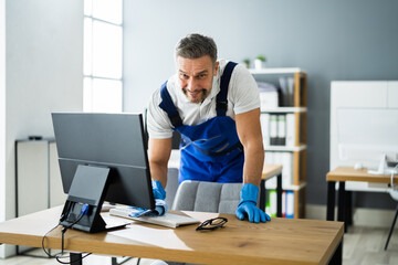 Professional Workplace Janitor Service