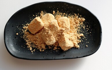 和菓子　きな粉餅　和む