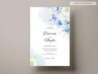 Set of beautiful floral wedding invitation templates