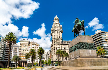 Artigas Mausoleum and Salvo Palace in Montevideo, the capital of Uruguay - obrazy, fototapety, plakaty