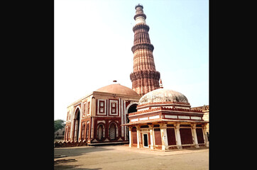 ancient qutab minar