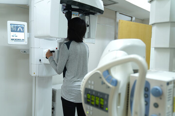   x ray lung room, A doctor examined lung x-rays for a woman in a hospital        