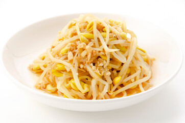 豆モヤシのピーナッツ和え