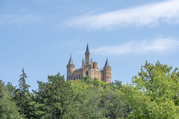 Fototapeta na wymiar Medival Castle on top of hills near Stuttguart in Germany