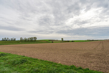 Fototapeta na wymiar Äcker in hessischer Landschaft
