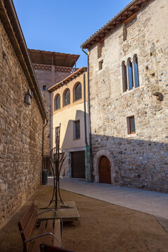 Forat de Mezuza, Besalu. Garrotxa, Girona, Catalonia, Spain