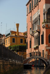 Fototapeta na wymiar Views walking through the small canals of Venice Italy