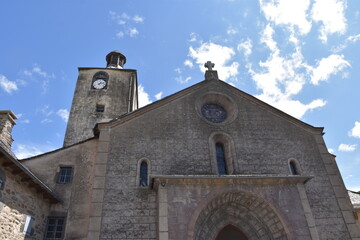 Fototapeta na wymiar saint-chély d'aubrac, pélérinage, saint-jacques de compostelle