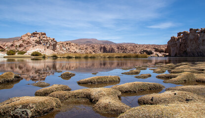 Fototapeta na wymiar grüne Lagune in Bolivien