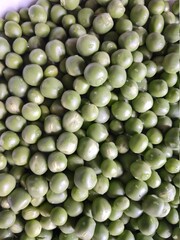 green peas background