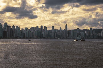 Obraz premium city skyline at sunset
