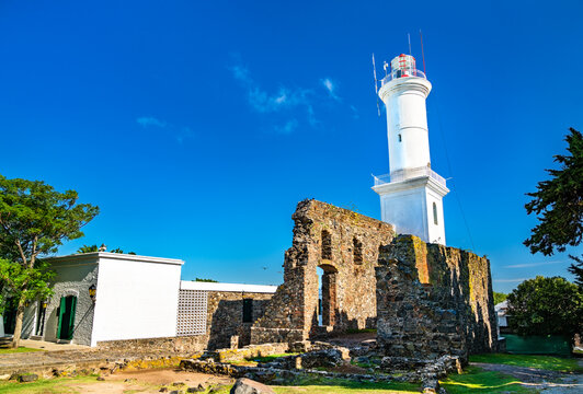 Faro de Colonia del Sacramento, a lighthouse in Uruguay