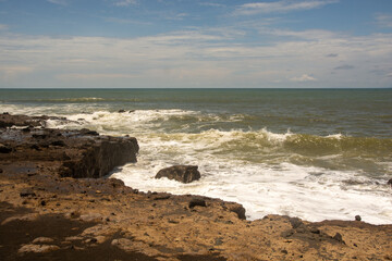 Fototapeta na wymiar sea and rocks 
