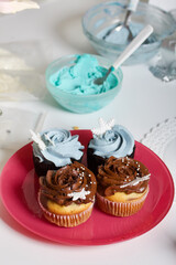 Muffins with chocolate and cream cheese.