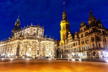 Fototapeta na wymiar Dresden Castle on Theaterplatz square