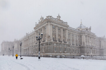Royal Palace in madrid theater covered by snow from the storm philomena - obrazy, fototapety, plakaty