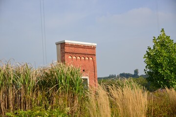 Fototapeta na wymiar Reste einer alten Tuchfabrik als Denkmal