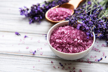 Obraz na płótnie Canvas Natural organic SPA cosmetic with lavender.