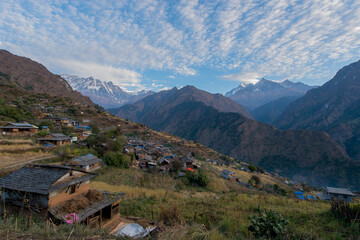 Fototapeta na wymiar Dhaulagiti trekking in Nepal