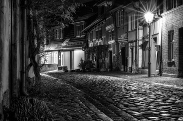 Alt wirkende Aufnahme der historischen Altstadt von Quedlinburg