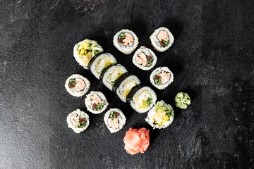 Fototapeta na wymiar Japanese seafood sushi set