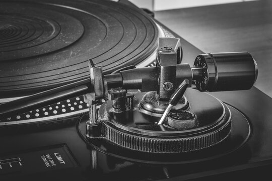 M&eacute;canisme du bras d'un tourne-disque