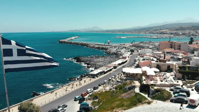 flight from the fortress to the port in Rethymno