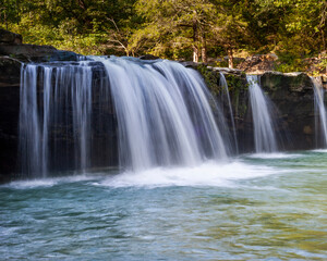 Fototapeta na wymiar Falling Creek falls in rural Arkansas