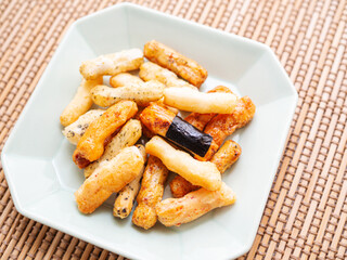 皿の上のおかき