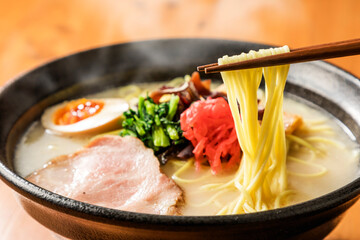 とんこつラーメン　Tonkotsu Ramen